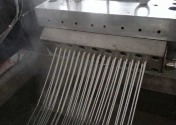 Máquina monohélice de la granulación para el HDPE 1