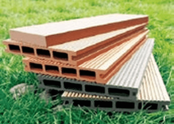 Suelo plástico de madera de JWELL WPC PE PP que hace la línea de la protuberancia de la máquina