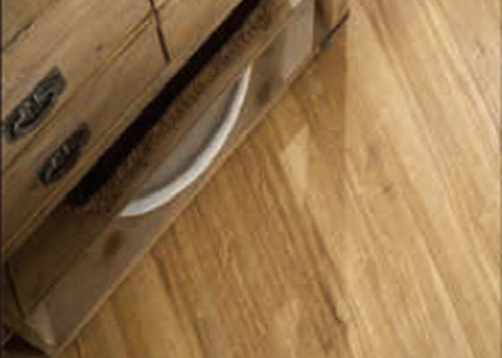 75KW líneas compuestas de la protuberancia de la hoja del piso LVT