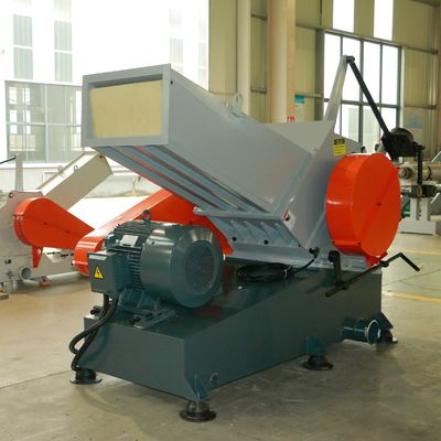 trituradora plástica de la basura del marco de ventana de la puerta del PVC WPC de 35kw 600KG/H