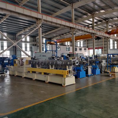 1000kg/h el almidón del PLA PBAT llenó la bio línea de composición plástica